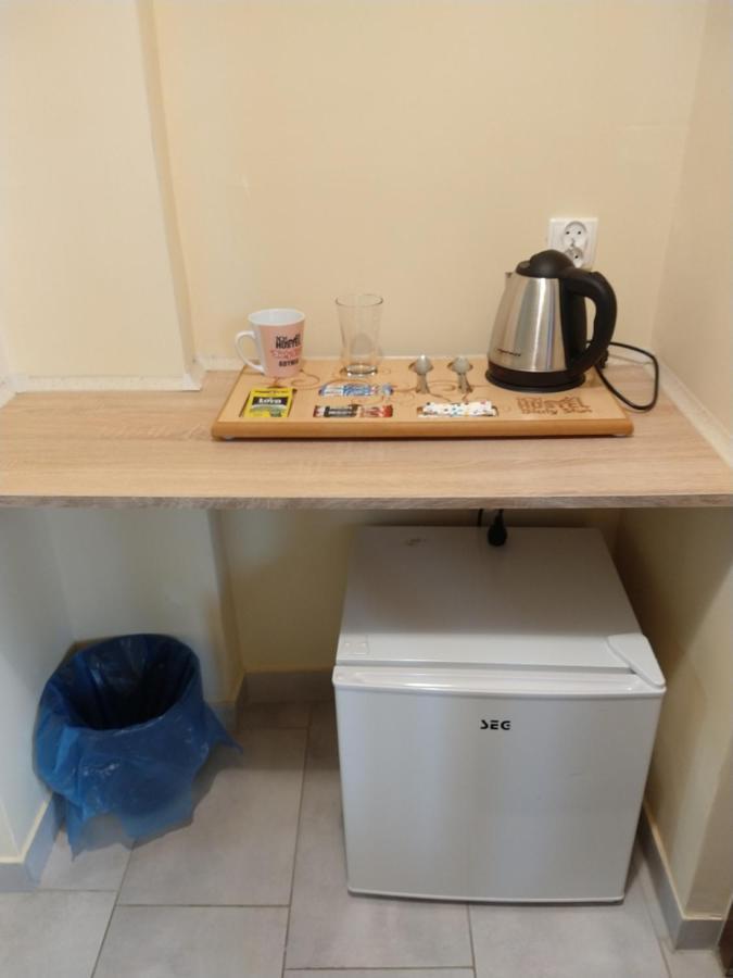 Bialy Slon Delux Hostel Gdynia Bagian luar foto