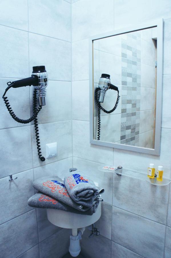 Bialy Slon Delux Hostel Gdynia Bagian luar foto